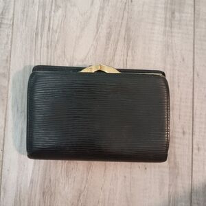 Louis Vuitton LV Epi Porte-Monnaie Viennois Bifold Wallet Noir Men
